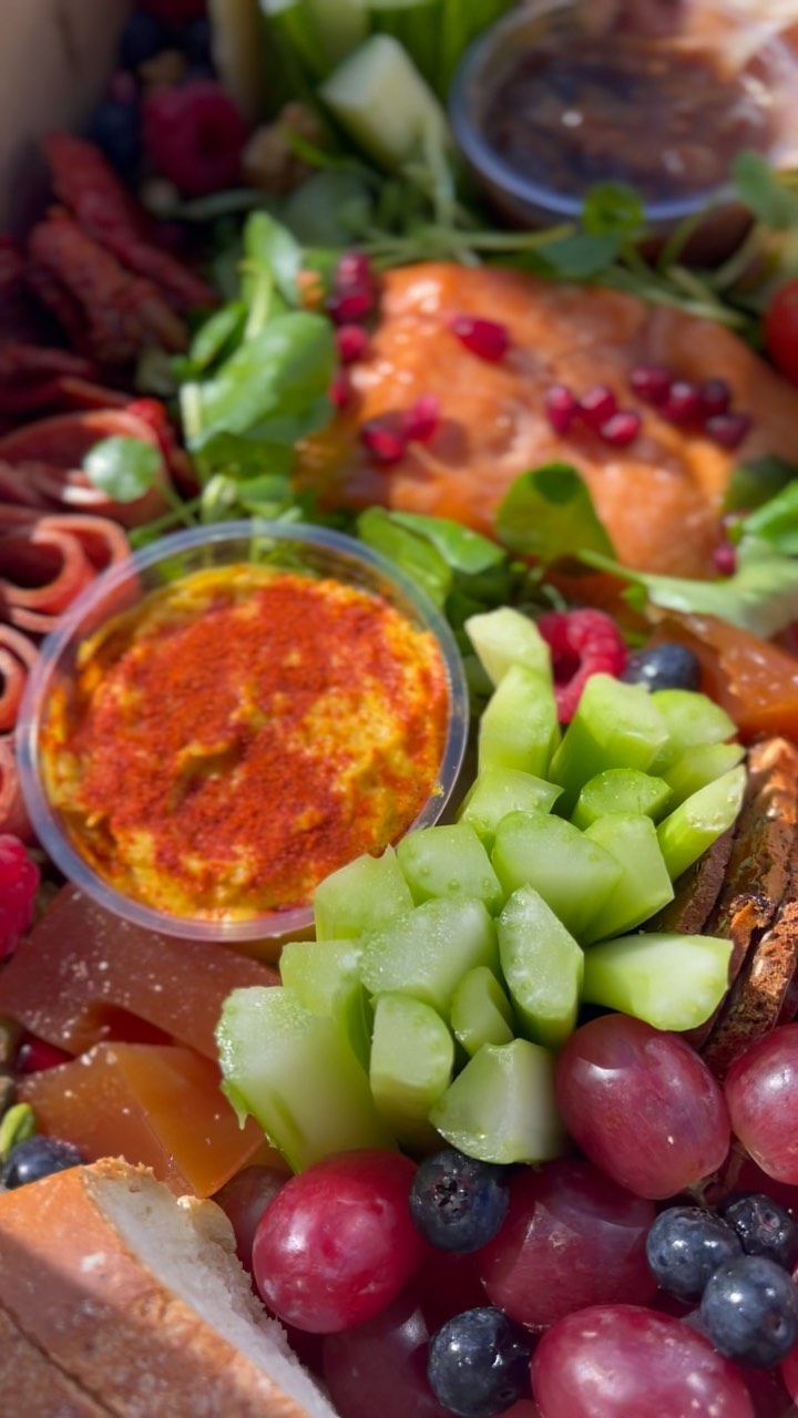 Order one of our pre-made platter boxes to be delivered to your door today!
📩 hello@theplattercollective.com
.
.
.
.
.
#cheeseplate #cheeseboard #cheese #cheeseplatter #grazingtable #charcuterie #cheeseboards #cheeselover #grazing #foodstylist #foodstyling #foodblogger #foodie #foodporn #foodphotography #foodstagram #supportlocal #platterporn #aucklandeats #aucklandcatering #eventplanningauckland #platter #grazingtables #aucklandevents #theplattercollective