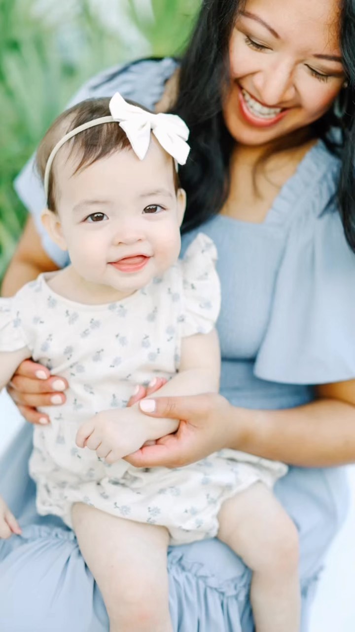Truly grateful for what I get to do + create each and every day 🤍🫶🏼 This family was beautiful, laid back and full of love! A perfect evening in @rosemary_beachfl #rosemarybeach #rosemarybeachfl #30a #30aphotographer #30aphotography #lookslikefilm #seasidefl