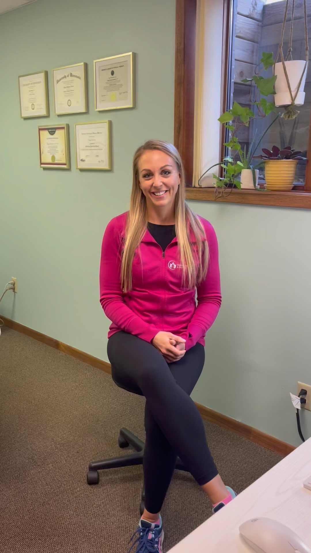 We’re so excited that so many of you have already scheduled your Initial nutrition visit with Dr Paige and are going to start off January strong! Listen up as Dr. Paige shares the details! And join us as we kick off the next 8-week challenge on January 15th!