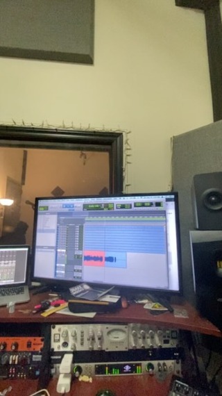 The Brothers Frost at it again from all ends of the Earth 🌏