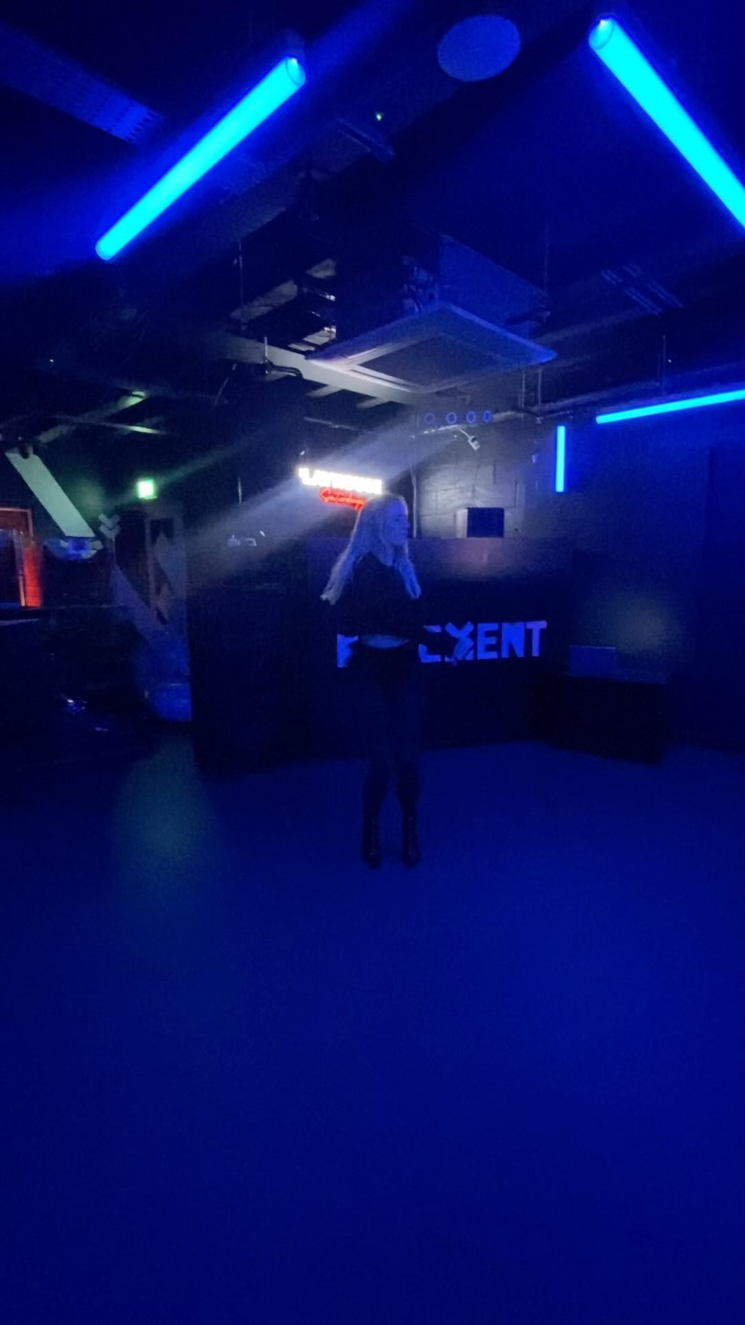 ๐ฏโโ๏ธ๐๐ป @aellaproductions #heels #dance