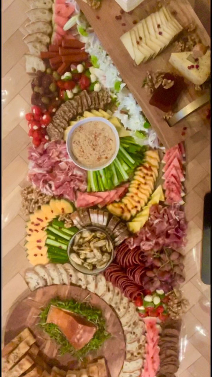 Can we skip to the good part? 🧀🍯🍅🍇🍉🤤
.
.
.
.
#cheeseplate #cheeseboard #cheese #cheeseplatter #grazingtable #charcuterie #cheeseboards #cheeselover #grazing #foodstylist #foodstyling #foodblogger #foodie #foodporn #foodphotography #foodstagram #supportlocal #platterporn #aucklandeats #aucklandcatering #eventplanningauckland #platter #grazingtables #aucklandevents #theplattercollective