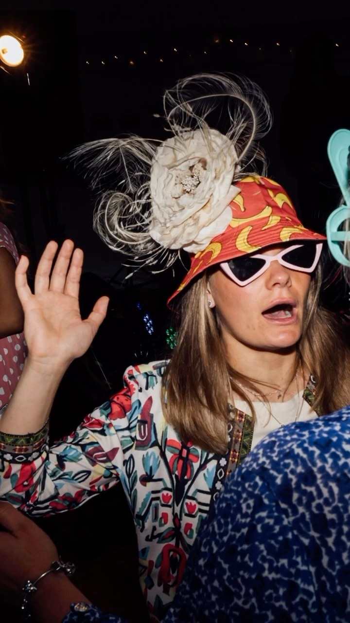 What is this life without fun, adventure and… disco. Whatever fun means to you, I’m here for it 📷
Merry Christmas Eve Eve 🕺