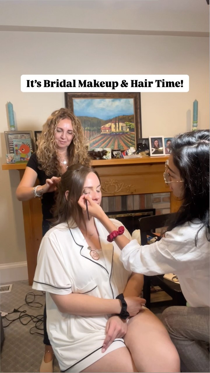 Happy Thanksgiving Weekend ✨
This past weekend, I had a mother of the bride notice how we hardly have time to take a sip of water and then went out of her way to pack us a to-go plate of food - bless her! Mood boosted, I even called my dad after work just to share how lovely my day was ☺️
Thoughtful gestures, especially on a day that should be all about them, felt ever more touching 🥹 reminds me how lucky we are to work with amazing people and for us to carry that same warmth forward. As special event artists, our mission is simple: to make every bridal/event party and client feel their best and confident, all while having everyone ready in time. During the months of May-September, aka wedding season, we spend 5-7 hours straight doing hair and makeup, often forgetting to pause for water 🥲 remember to hydrate y’all lol!
I’m so grateful for every kind word and gesture that I’ve received from my clients; we feel seen and appreciated. Plus motivates me even more to keep doing what I love!
Wishing everyone a Happy Thanksgiving! 🧡 I’m incredibly thankful for the wonderful clients I get to work with and the talented hair and makeup artists I get to team up with 🫶
Bridal Hair by @tedi_styles
Bridal Makeup by @beyoutifiedglam
For @theblushparlour ✨
#makeupartist #travelmakeupartist #softglam #weddings #naturalmakeup #photoshoot #commercialmakeup #torontomakeupartist #bridalmakeup