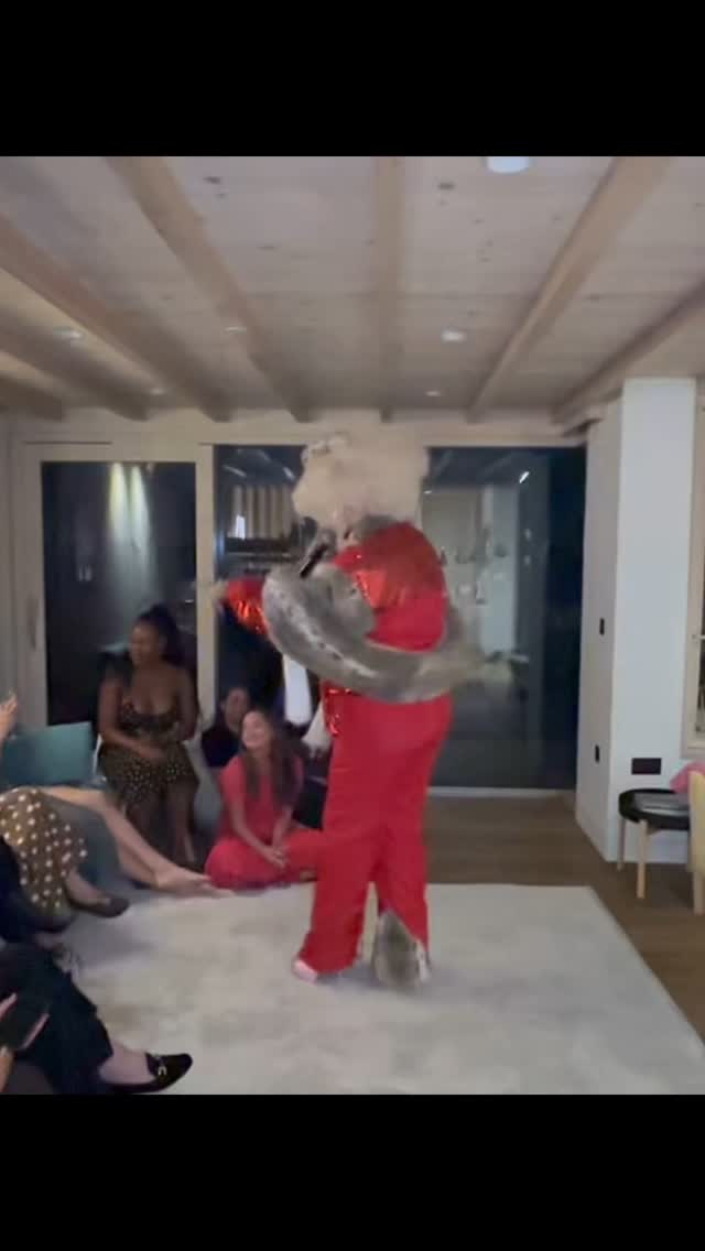 Even in this heat there’s always time for a ski suit. Camber Skiing with all my chalet maids down on the coast. #cambersands #skisunday #chamonix