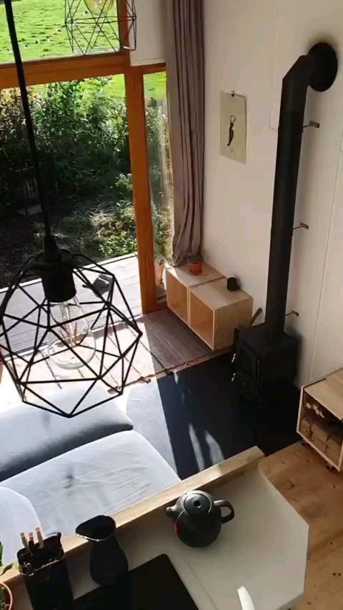 DAS ist Minimalismus!
Ein echtes Tiny Haus mit nur 12m2 Grundfläche
Wollt ihr ausprobieren?
Dann rein in den Buchungskalender!
tinyescape.de/buchen
#minimalismus #tinyescape #minihaus #urlaubindeutschland