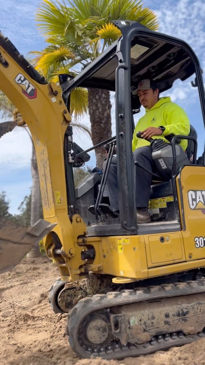 Our 301 gets the job done! 🤙
#catapillar #landscaping #construction #cat301