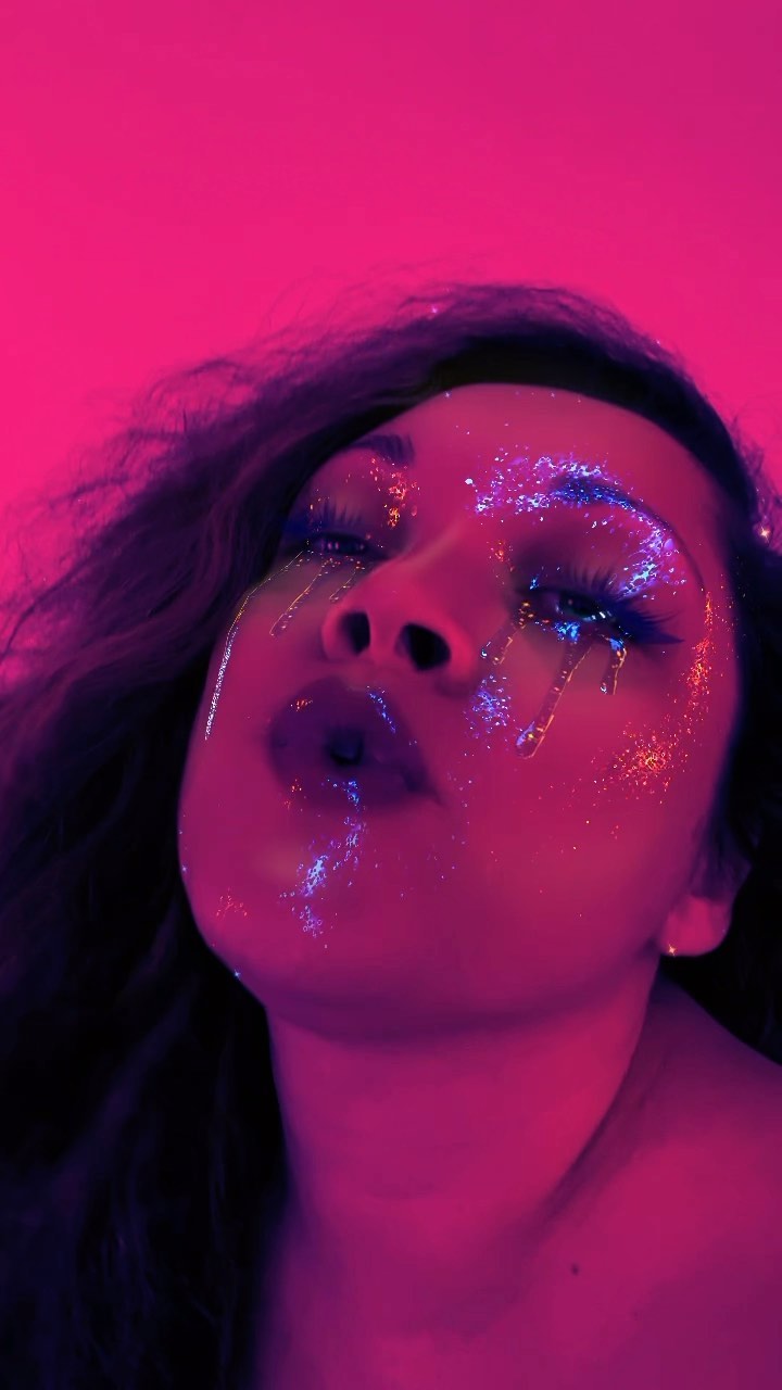 When you’re sick and bored…rockstar magic! Lol 😂