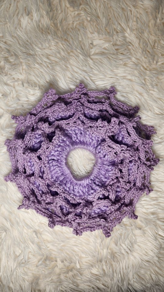 I made it. All of it. This year 😌
#crochetersofinstagram #reels #explore #crochet #croche #blackcrocheter #instacrochet #crochetfashion #crochetlife #crochethat #crochetscarf #crochetscrunchie