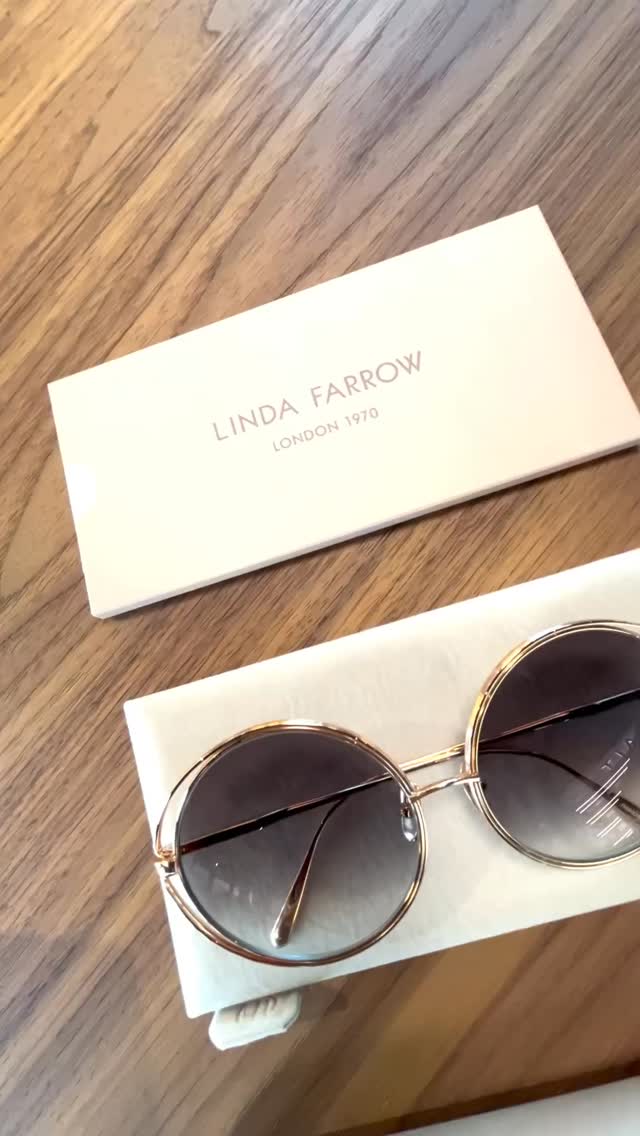 Discover the elegance of @lindafarrow – Exclusively available at our newest location conveniently nestled in Harbour Walk.
.
Established in London in 1970, Linda Farrow is a luxury eyewear brand known for their innovation, quality, craftsmanship, designer brand collaborations, and cutting-edge designs!
.
Online: https://www.optique.ky/book-online
WhatsApp: +13453257945
Email: studio@optique.ky
Tel: (345) 946 – EYES (3937)
.
We accept all major on island Insurance, including:
AETNA / BAF / CAYMAN FIRST / CG BRITCAY / CINICO / HSA BRITCAY / PAN AMERICAN / VANGUARD RISK SOLUTIONS
#oliverpeoples #leisuresociety #saltoptics #jacquemariemage #mykitaofficial
#faceaface #thierrylasry #lunor #lindafarrow #eyewear #sunglasses #glasses #fashion #optical
#eyewearfashion #frames #optician #eyecare #vision
#optometrist #optometry #sunglassesfashion
#veryfrenchgangsters #eyewearstyle #sunnies
#boutiqueliving #grandcaymanislands
#caymanislands #optiquecayman #optiquestudioky