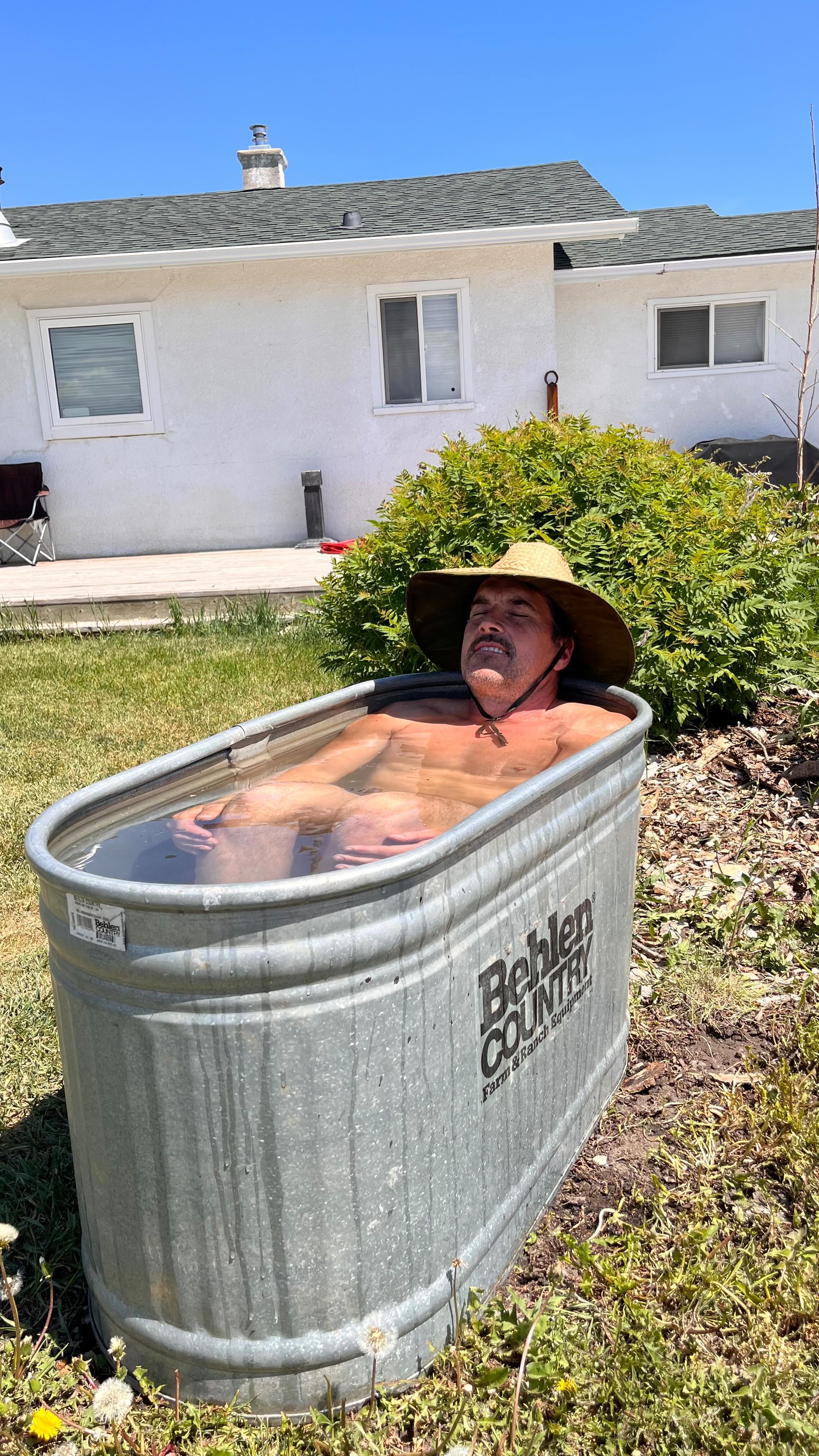 No surprise but the tree order catalog got the best of Hubs again and another order was placed. Here’s a little glimpse of us planting out the corners of our field (where equipment won’t reach) with sea buckthorns aka nitrogen fixers and saskatoons, both of which are drought tolerant and food producing. Hopefully the deer will share their future bounty with us. 🦌
Side note: Hubs has swapped job hats a few times over the years…from hockey player, to fireman, to farmer. From my humble hat-swap observation, IT’S OFFICIAL - hockey gloves and helmets smell identical to farmer gloves and helmets.
👃🏼🤠🏒🧑🏼🚒
#couldknockyoursocksoff #permaculture #regenerativeagriculture #farm #regenerativefarming #nitrogenfixer #seabuckthorn #farmer #hockeyplayerturnedfarmer #albertafarm #ag #farmtwo53