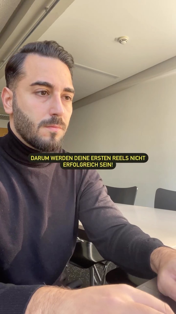 Warum bekommen deine Reels nicht die gewünschte Aufmerksamkeit? 🤔
Der Schlüssel zum Erfolg ist oft Zielgruppenanalyse, fesselndes Storytelling, Kreativität und Qualität. Das sind die Anpassungen, die den Unterschied machen können. 📈
Mein Tipp an dich: Sei nicht frustriert, wenn du nicht sofort Ergebnisse siehst. Wenn ich jetzt ein neues Projekt beginne, arbeite ich immer nach dem Motto „the first try is for the trash,“ Also besteht kein Druck, sofort perfekt zu sein. 🗑️
Ich würde dir raten, geduldig zu sein und Dinge auszuprobieren. Nach einer Weile werden deine Skills besser und du wirst ein besseres Verständnis dafür bekommen, welche Dinge funktionieren und welche nicht. 👨🏻💻🎥
Falls du ein besseres Verständnis für die aufmachung von Reels bekommen möchtest, dann Folge mir gerne 🚀
@m.o.media_
___________
#instagramtipps #marketingagentur #hamburg #reichweite #contentproduktion #instagramfüranfänger #instagramberatung #socialmediamarketing #onlinebusinessaufbauen #socialmediastrategie
