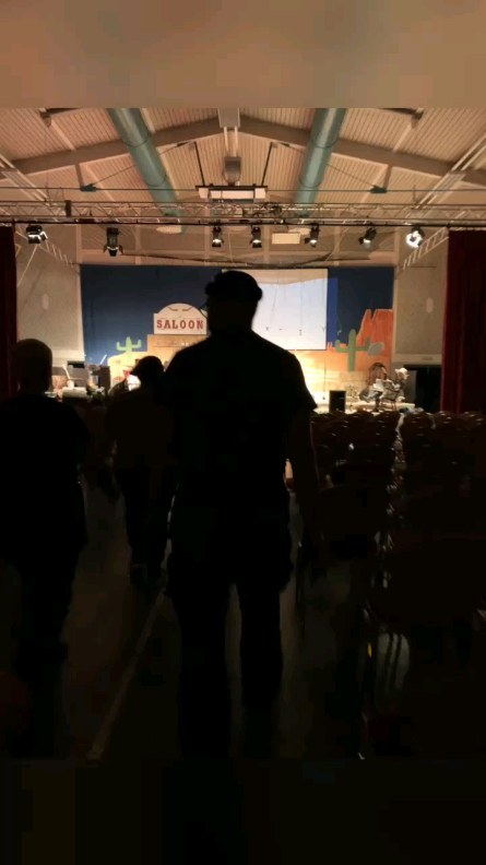 Kommt zu uns in die Kliffhalle und lasst euch begeistern vom Schwäbischen Wilden Westen 🤠
#peopleinmotion #PiM#unchained #chor #choir #amazing#show #western #wildwest #PiMunchained #heldenfingen