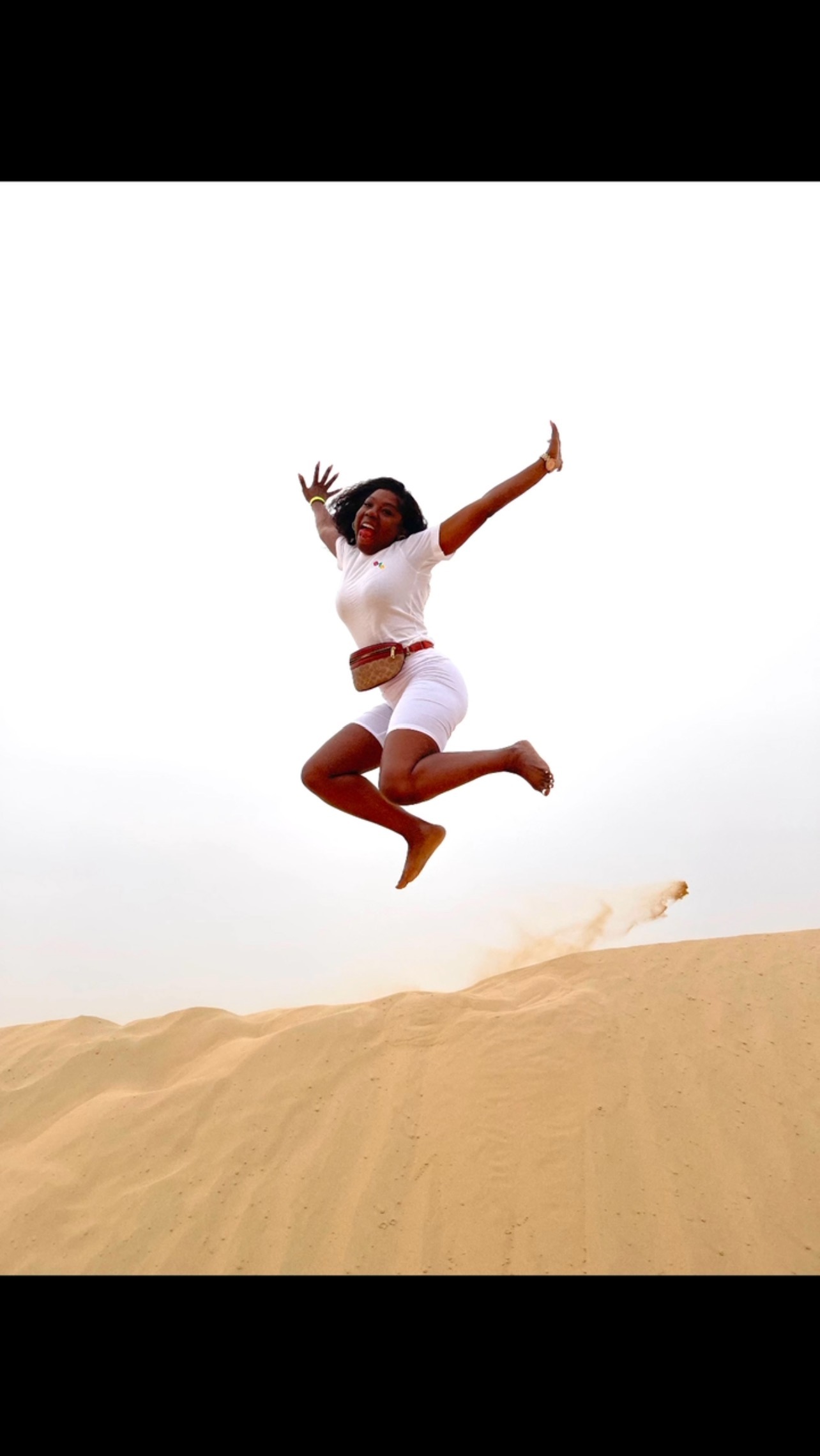 It’s always a good time in the Desert 🐪.
Our Client always living her best life 🤍🤍🤍
Hair by: @voguecrowns
Biker short set: @mknecollection
Fanny pack: @coach
Sneakers: @puma
#VogueCrown #VogueCrowns #VogueCrownMagic #HairExtensions #Wigs #Frontal #Bundles #DeepWaves #LadyNerisa