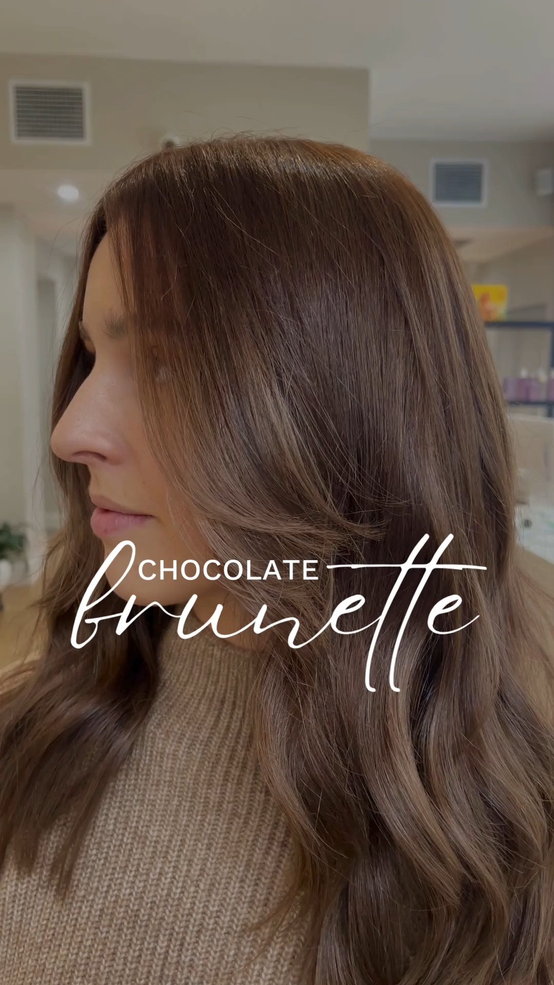 Chocolate brunette 🤍
This beautiful rich shade combines deep, velvety tones with a hint of warmth, perfect for adding a touch of luxury to your look ✨
Colour by @tia_kohsalon
#KohSalon #StKildaSalon #StKildaHair #MelbourneSalon #KevinMurphy #ElevenAustralia #K18Hair