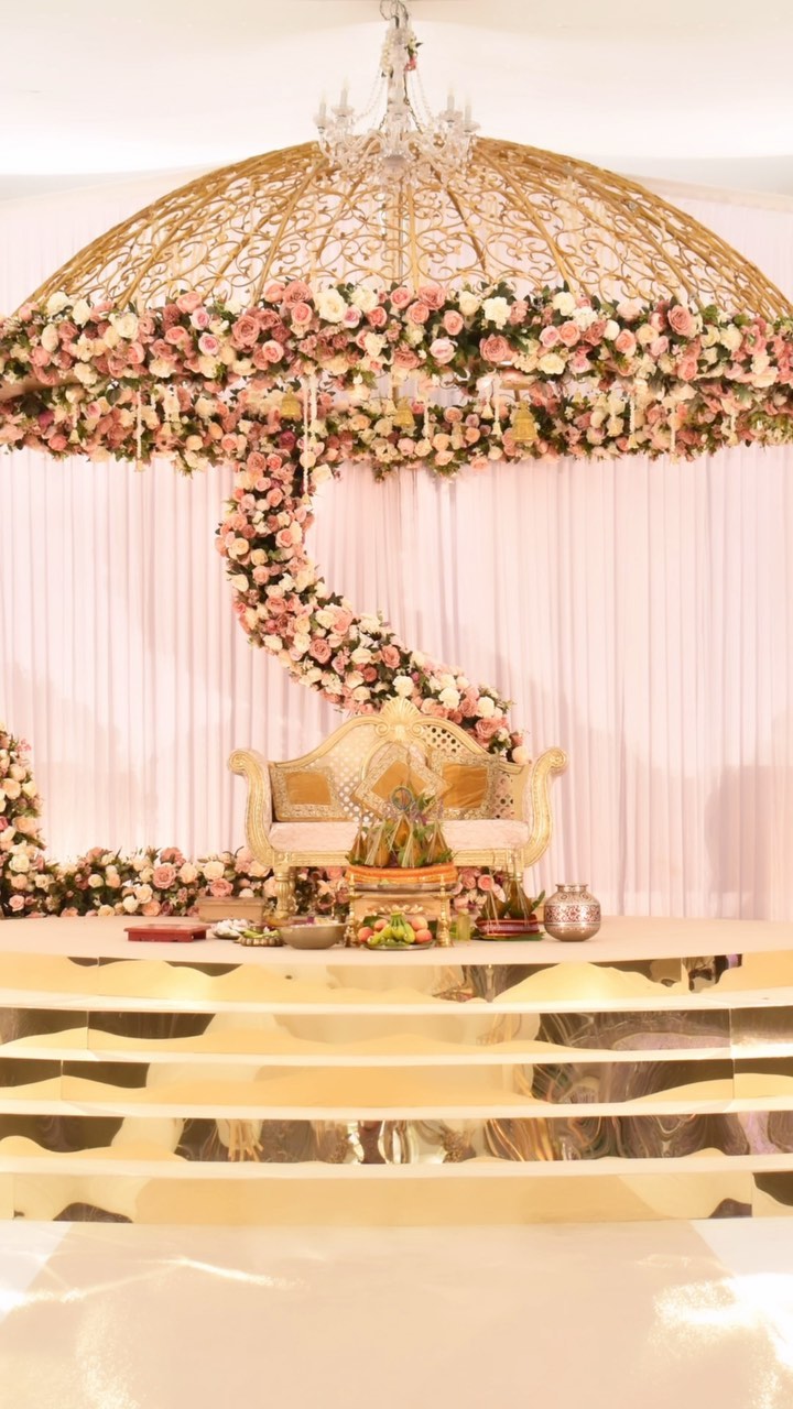 Your dream wedding is only a few clicks away!
✨
Ditton Manor in Berkshire offers a unique and exciting venue in a breath-taking setting offering incredible food, expert coordination, loads of love and a sprinkle of magic. Explore our spaces and make an enquiry with us today by heading to the ‘Wedding’ link in our bio!
✨
Follow @dittonmanor for #luxurywedding #luxuryevents & more!
🖊 Exclusive Wedding Planner: @white_rabbit_events
💐 Mandap & Decor Specialists: @wedinstyleuk
✨
#luxuryweddings #floralwedding #weddinglook #weddinggoals #floraldecor #asianweddingideas #asianweddings #beautifulwedding #dreamweddings #weddingceremonyideas #weddingceremonydecor #weddingstyles #weddingidea #marqueewedding #weddingdayready #berkshirewedding #iloveweddings #gettingmarried #berkshire