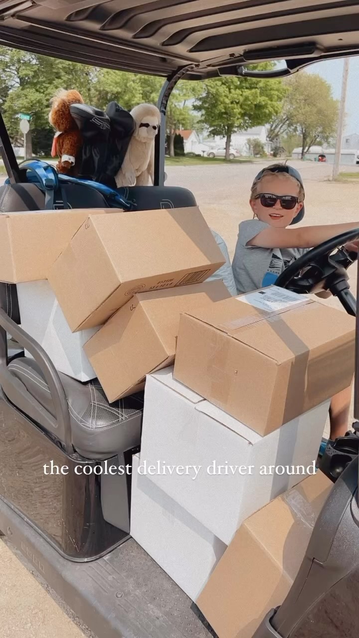 our delivery driver got the weekends orders out, and we will be shipping more today 💪🏼