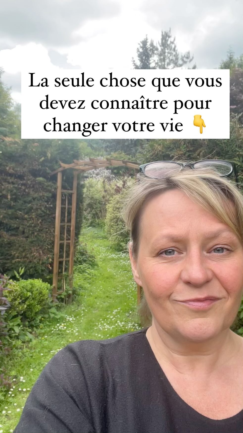 Si vous voulez changer votre vie : Vous devez changer quelque chose !
Et oui !! Si vous ne modifiez rien de ce que vous faites habituellement les résultats seront identiques.
C’est valable pour tous les domaines de votre vie.
On ne guérit pas si on reste dans l’environnement qui nous à rendu malade.
On observe , on analyse et on met en place les changements nécessaires.