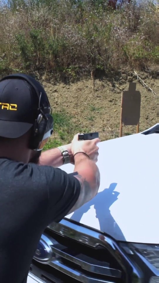 3 EXERCISES TO TRAIN SHOOTING AND MOVEMENT USING 1 CORE AND CONES
New video on the Underdog Tac Dept official channel. Let's talk about movement, proposing 3 examples of exercises to work on your skills, simply using a CORE device and colored cones.
Watch it now!
Link in bio
-ITA-
3 ESERCIZI PER ALLENARE IL TIRO E MOVIMENTO UTILIZZANDO 1 CORE E I CONI COLORATI
Nuovo video sul canale ufficiale di Underdog Tac Dept. parliamo di movimento, proponendo 3 esempi di esercizi per lavorare sulle proprie skills, semplicemente utilizzando un dispositivo CORE e i coni colorati.
Guardalo subito!
#underdogtactical
#tacticaltraining
#shootingskills
#movement