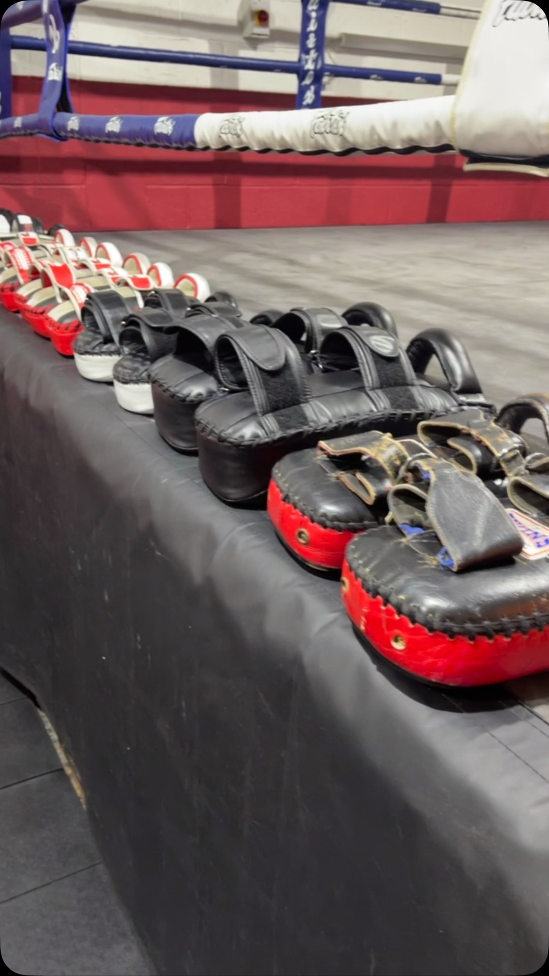 We are very happy to announce that from today we are starting in our own place !im very excited to start this new chapter of my Muay Thai career! You can find us at 33A PARK STREET PO124UH Gosport all levels are welcome! See you all tonight at 19:00