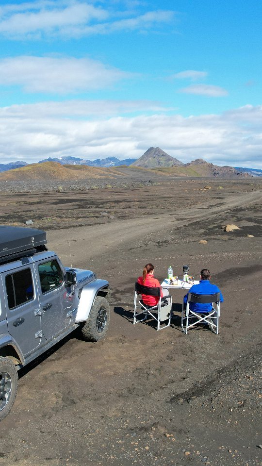 Iceland 🇮🇸
- Road F261 -
Icelandic picnic in the middle of nowhere 😅
We just park our Jeep Wrangler 🚙 along the road F261.
.
.
.
.
.#iceland #iceland🇮🇸 #visiticeland #icelandphotography #iceland_photography #icelandroadtrip #icelandnature #icelandicnature #traveliceland #guidetoiceland #exploreiceland #icelandsecret #icelandscape #icelandadventure #iloveiceland #discovericeland #icelandexplored #southiceland #southiceland🇮🇸 #visitsouthiceland #landscapephotography #wonderful_places #discovernature #roamtheplanet #discoverearth #awesome_earthpix #beautifuldestinations #jeepwrangler #geysircarrental #jeepwranglerrubicon