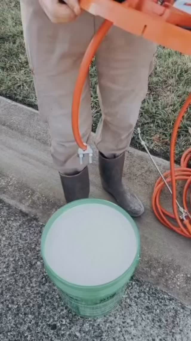 🧑🏻🌾🧱
#lawncare#lawnmaintenance#lawncareservice#lawncareservices#paversealing#orlandofl#orlandoflorida