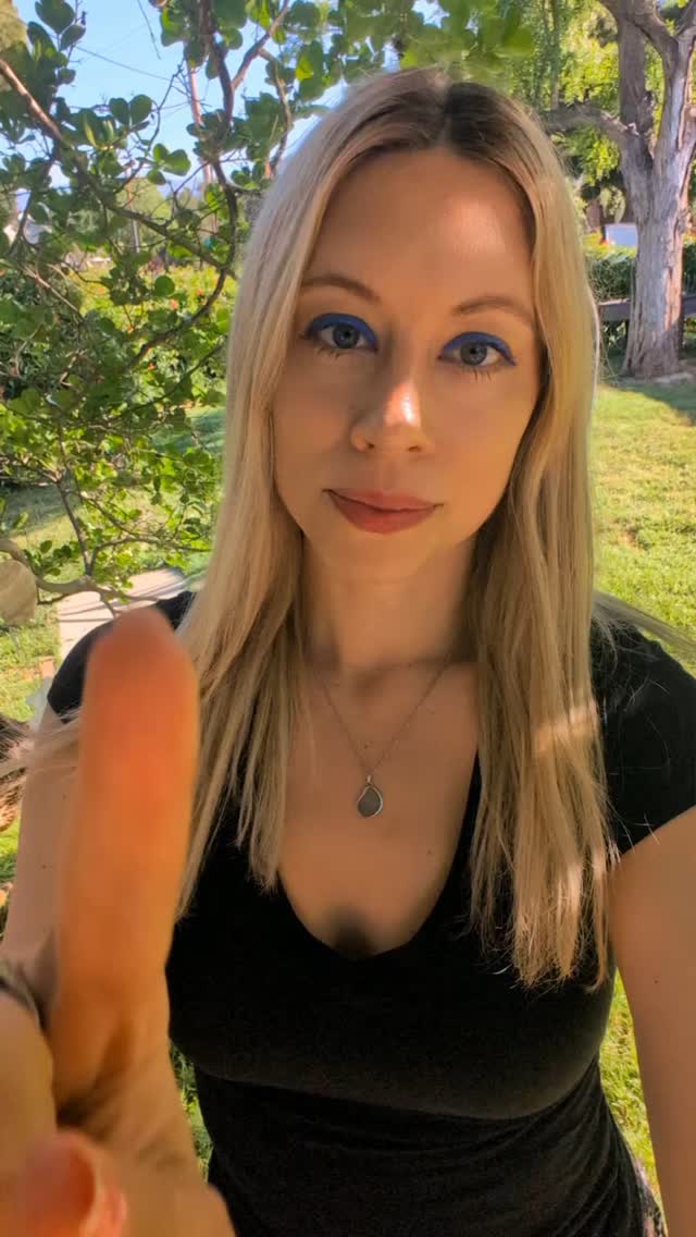 🧬 Dr. Masaru Emoto’s water crystal experiments showed that water responds to human consciousness.
He exposed water to words, music, and intention, then froze and photographed the crystals.
✨ Kind words like “love” and “gratitude” created beautiful, symmetrical crystals.
⚠️ Harsh words like “hate” or “you fool” produced chaotic, distorted patterns.
💧Our cerebrospinal fluid (CSF) — which nourishes and protects the brain and spine — is 99% water.
What we think, feel, and speak directly influences our spinal flow, healing, and consciousness.
🌀 This is not just energy work — it’s biological alchemy.
When you shift your inner vibration, you heal at the deepest level: the source.
🫁I did this experiment myself with rice and water. The good intentions rice didn't mold, and the bad intentioned rice jar looked like crap.
WHEN I See it, I believe it...
#DrEmoto #WaterMemory #CSFHealing #SpinalFlow #HealingFromWithin #MindBodyMedicine #HolisticHealing #FrequencyMedicine #ConsciousHealing