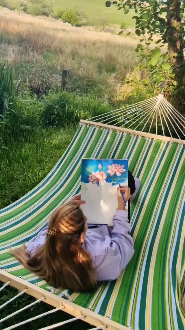 Enjoy the process of becoming. Slow down and take a breath and look at how far you have come.
#process_of_creativity #journeyofbecoming #makingithappen #peaceofmind #flowerdrawing #creating #artjourney