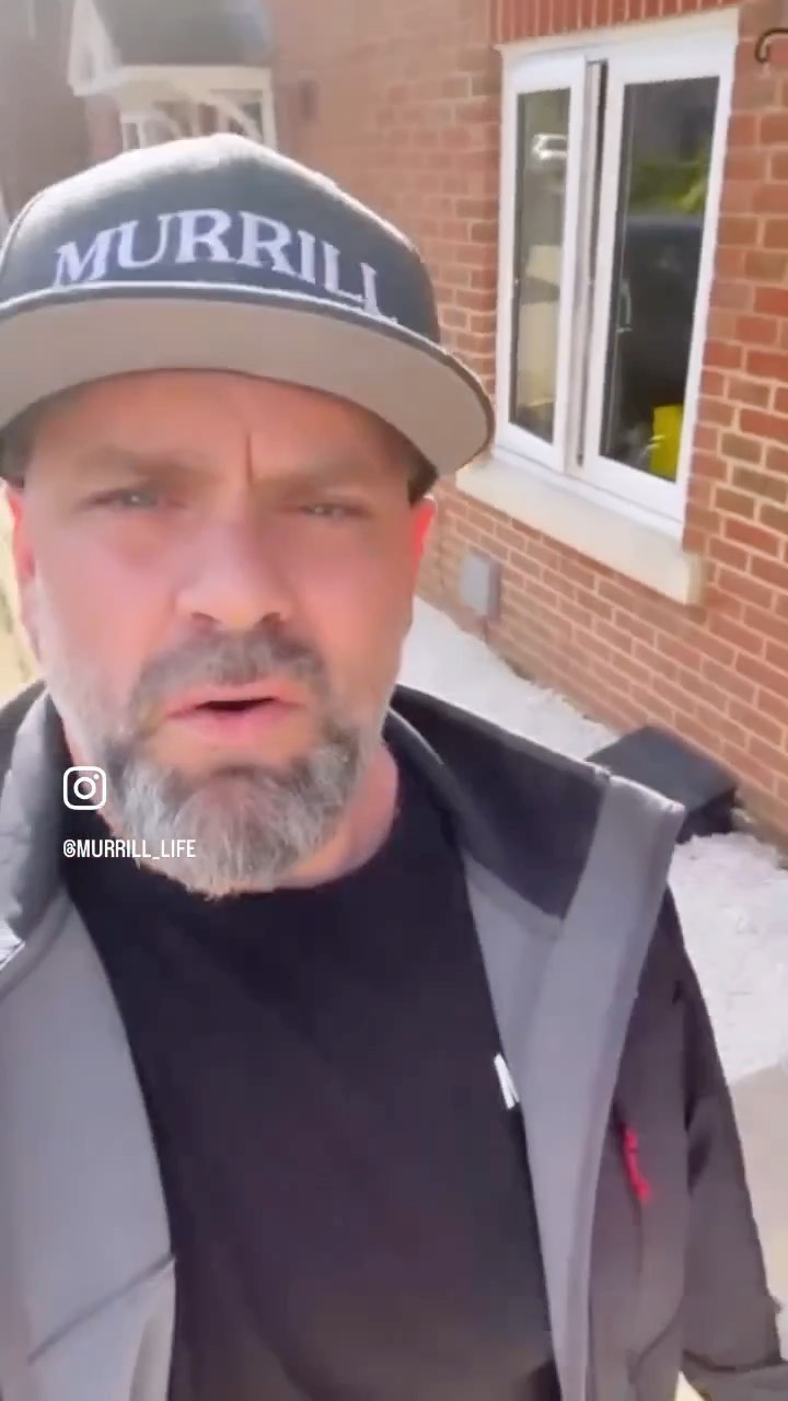 We’re loving this garden and front of house landscaped just competed by #murrillbuild 👌Even more so with this gorgeous weather we’re still having to enjoy it with 😍murrillbuild #landscaping #landscapedesign #landscapelovers #chelmsfordhomes #gorgeoushomes #landscapegardening #landscapegarden