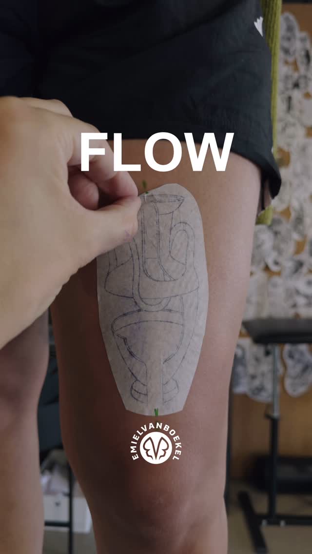We did a variation on one of my vase designs with a freehand water flow that beautifully runs down her leg. Thank you, Tess for the trust!
#flashtattoo #abstracttattoo #tattoo #blackworktattoo #Eindhoven #Eindhoventattoo #finelinetattoo #tattooeindhoven #tattooidea #tattooart #tattoodesign #flashtattoos #tattooflash #dotworktattoo #dutchtattoo #dutchtattooer #graphicdesign #illustration #design #dutchart #besttattoos #contemporytattoo #amsterdamtattoo #surealism #spiritualtattoo #psychedelictattoo