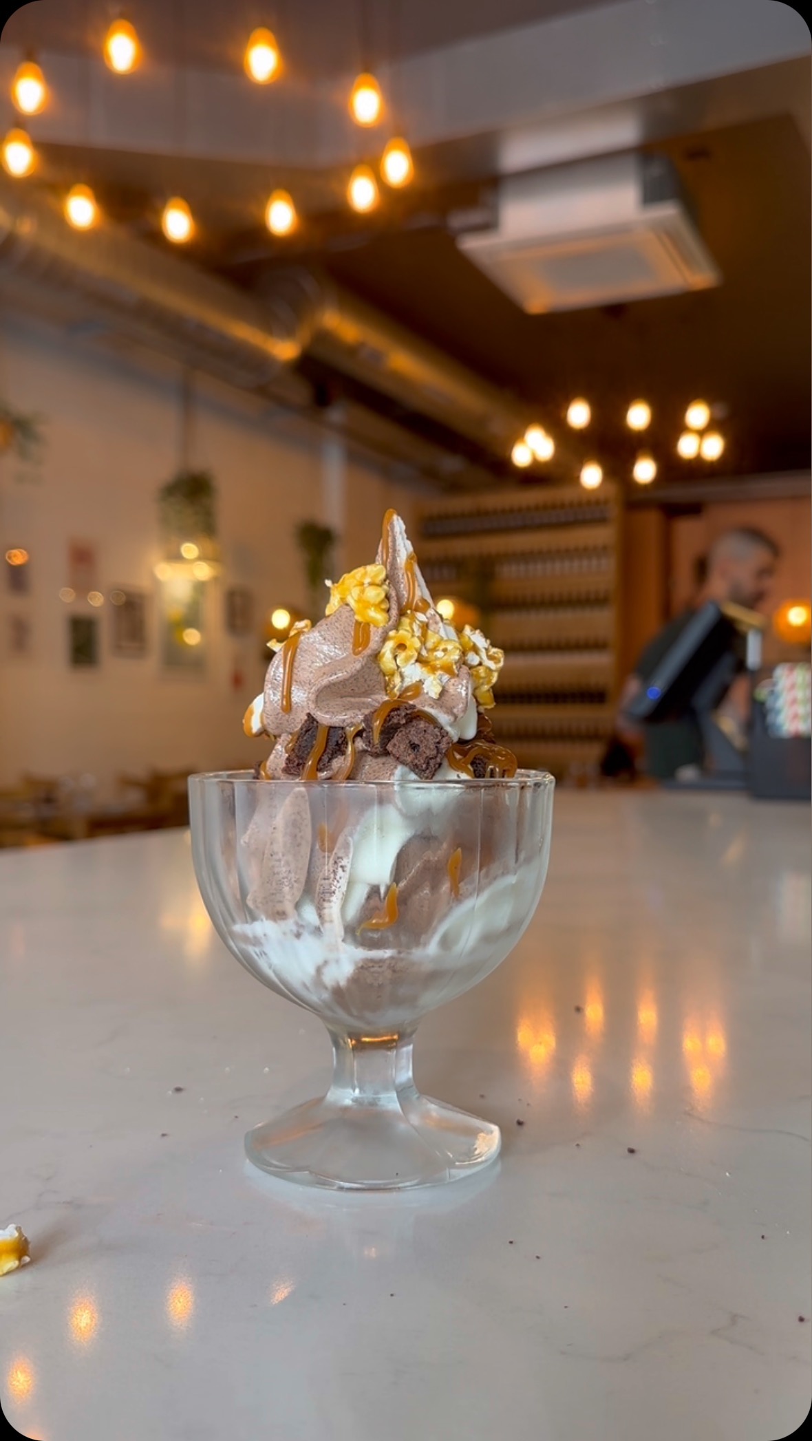 Summer Sundae or Chocolate Sundae for you? 🍓💚🍫
#restaurant #maidenhead #sauceandflour #delicious #pasta #dessert #yummy #food #tasty #summer #chocolate