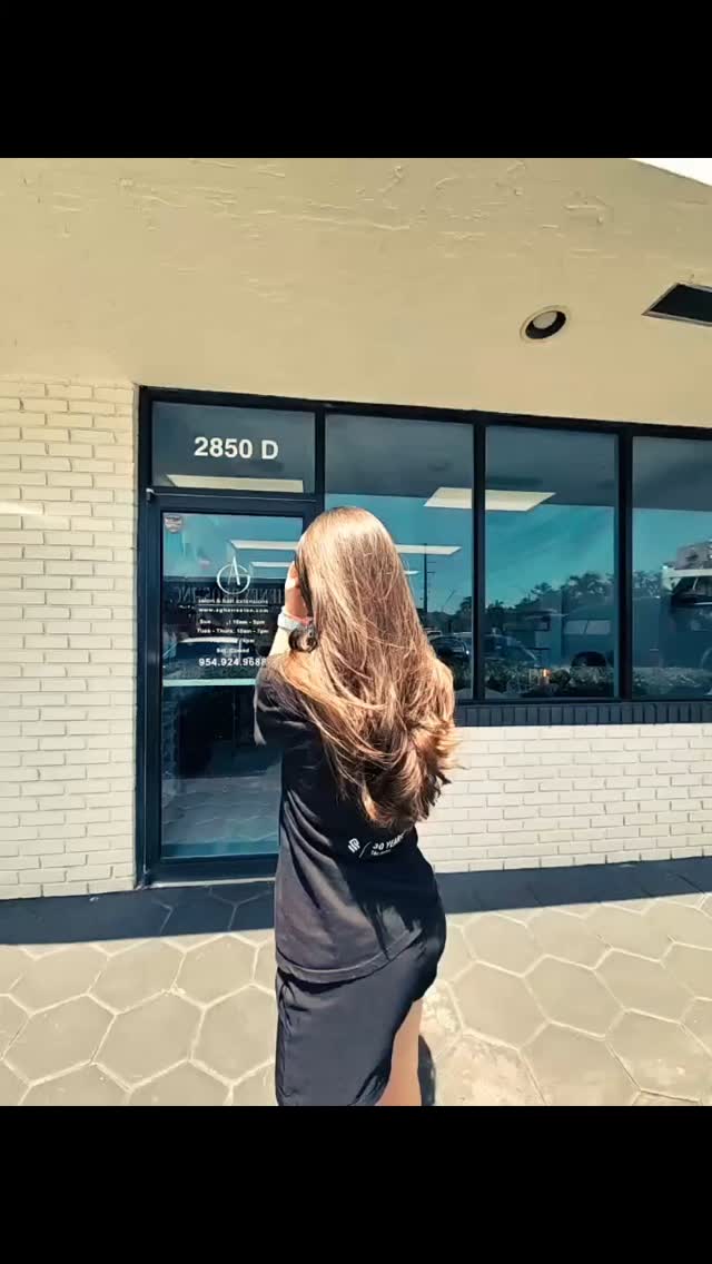 ##hollywoodflsalon #freshblowout #aghairsalon #hairtransformatıon
#blowdrymagic #floridastylist #hairgoals #salonglowup #beautyreel