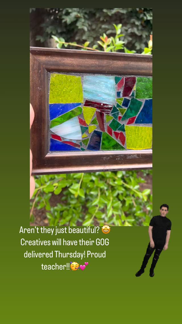 Finally grouted these Glass on Glass pieces for my students and they look amazing!🤩
Next class, Mosaic Wine Glasses!🍷
🥳😎🤩💕
#mosaicos #mosaicosdecorativos #guildofcharlotteartists #mosaicosartesanales #mosaicsbymima #mosaiclife #mosaics #charlotteartists #glassonglass #artteacher #artteacherlife #mosaicoschile #mosaicosbrasil #mosaicoshidraulicos #lovewhatyoudo #smallbusinessartist #ncartlives #charlottecreatives