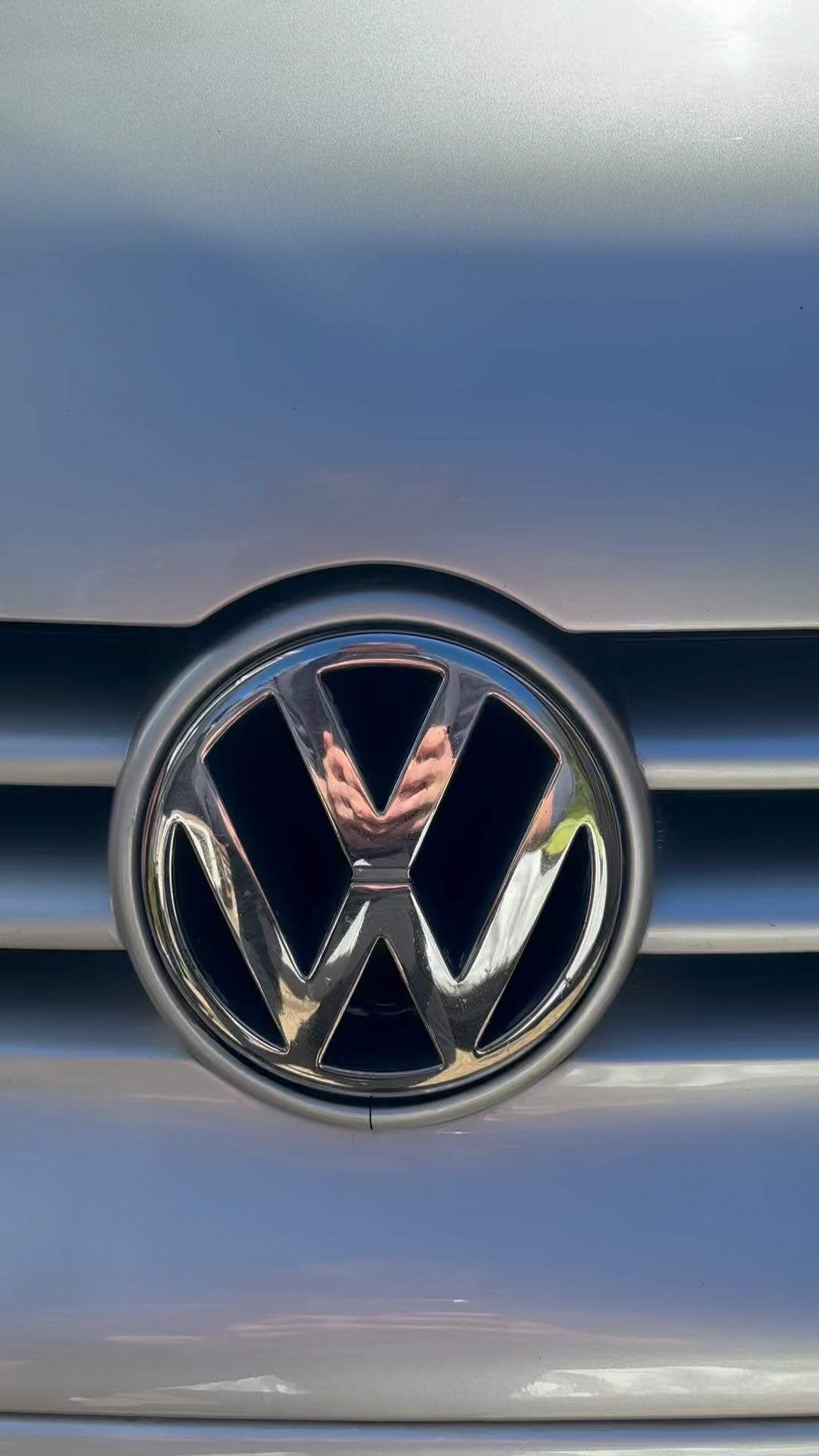 Modern Classic
For more information and pictures visit our website in our bio…
#Volkswagen #vw #vwgolf #Volkswagengolf #golf #golfmk4 #v6 #classiccar #modernclassic #ukclassiccar #instacar #german #germancar #carforsale #forsale #foryou #carphotography #motorsport #motoring #sgtautomobiles #cargram #vintagecar #classicdriver #carsofinstagram #carculture #dreamcar