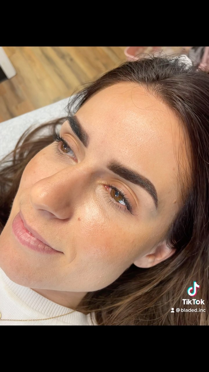 Just a nice little henna tint on this beauty.
Her healed microbladed strokes look amazing; pics donโt do them justice.
But sometimes a nice dark henna just SLAPS โค๏ธโ๐ฅ