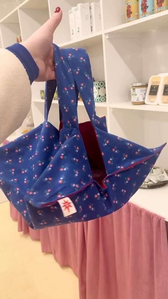 Pride and prejudice 2005 supremacy…
New one-of-a-kind pie bags available EXCLUSIVELY @punch.bowl along with a few other goodies from me 💙💙💙💙💙💙