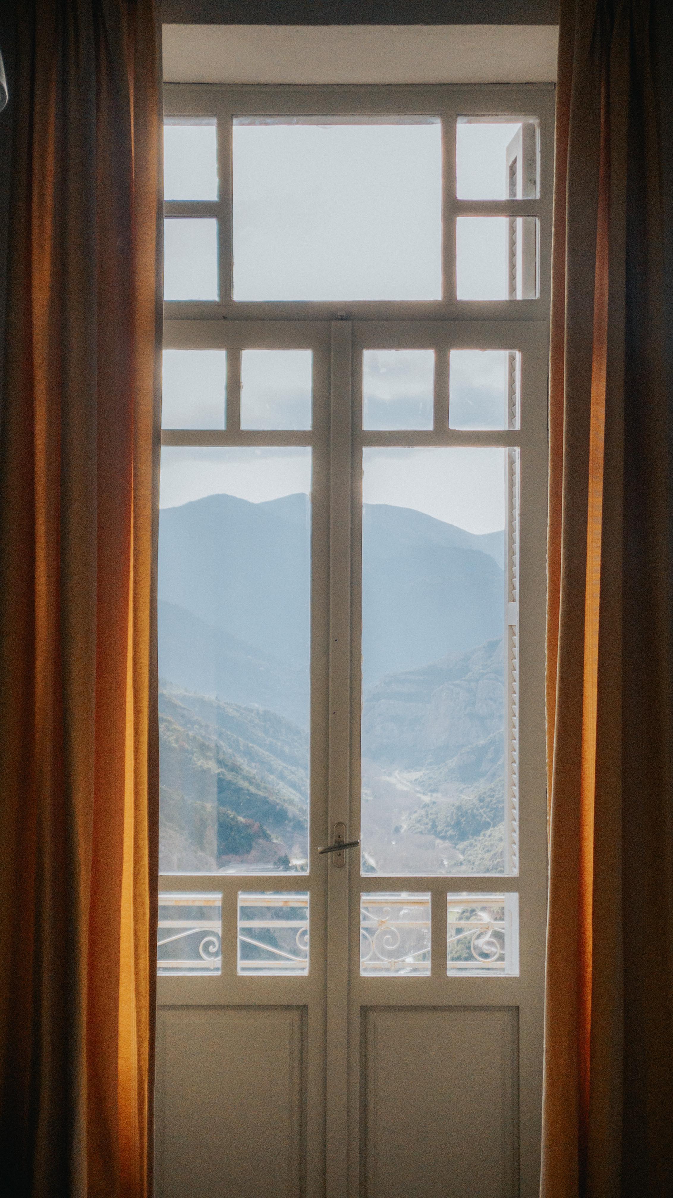 Views like this straight out of bed