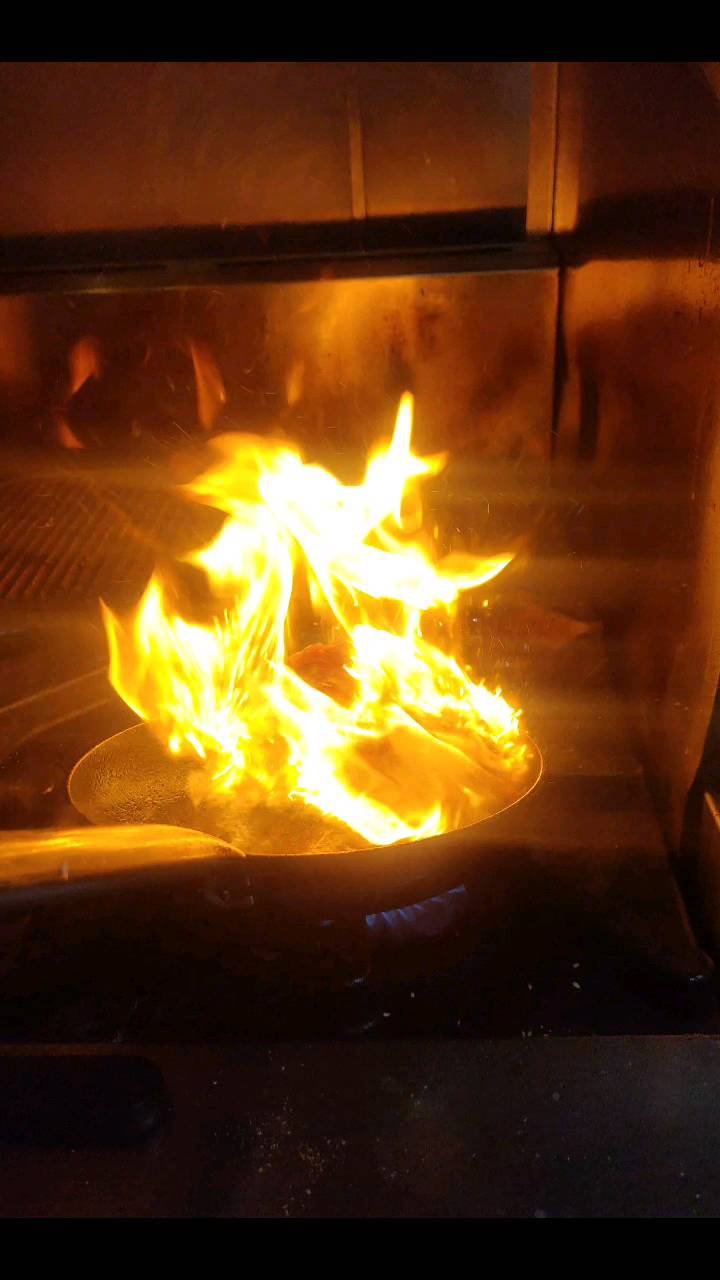 When we say pan roasted we mean pan roasted! Lamb special getting some serious heat.