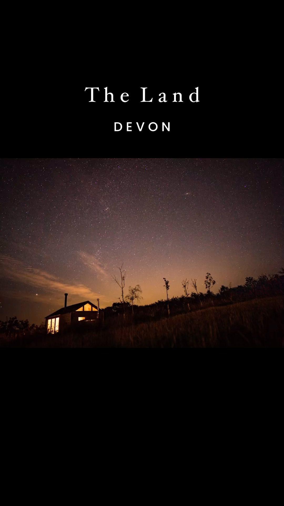 Escape to The Land this year 🌿
The South Devon coast is waiting for you to come and explore…
📸 @amysampsonphoto
#escapetotheland #cabin #hottub #romantic #devon #beach #dogfriendly #devon #adventure #cosy #explore