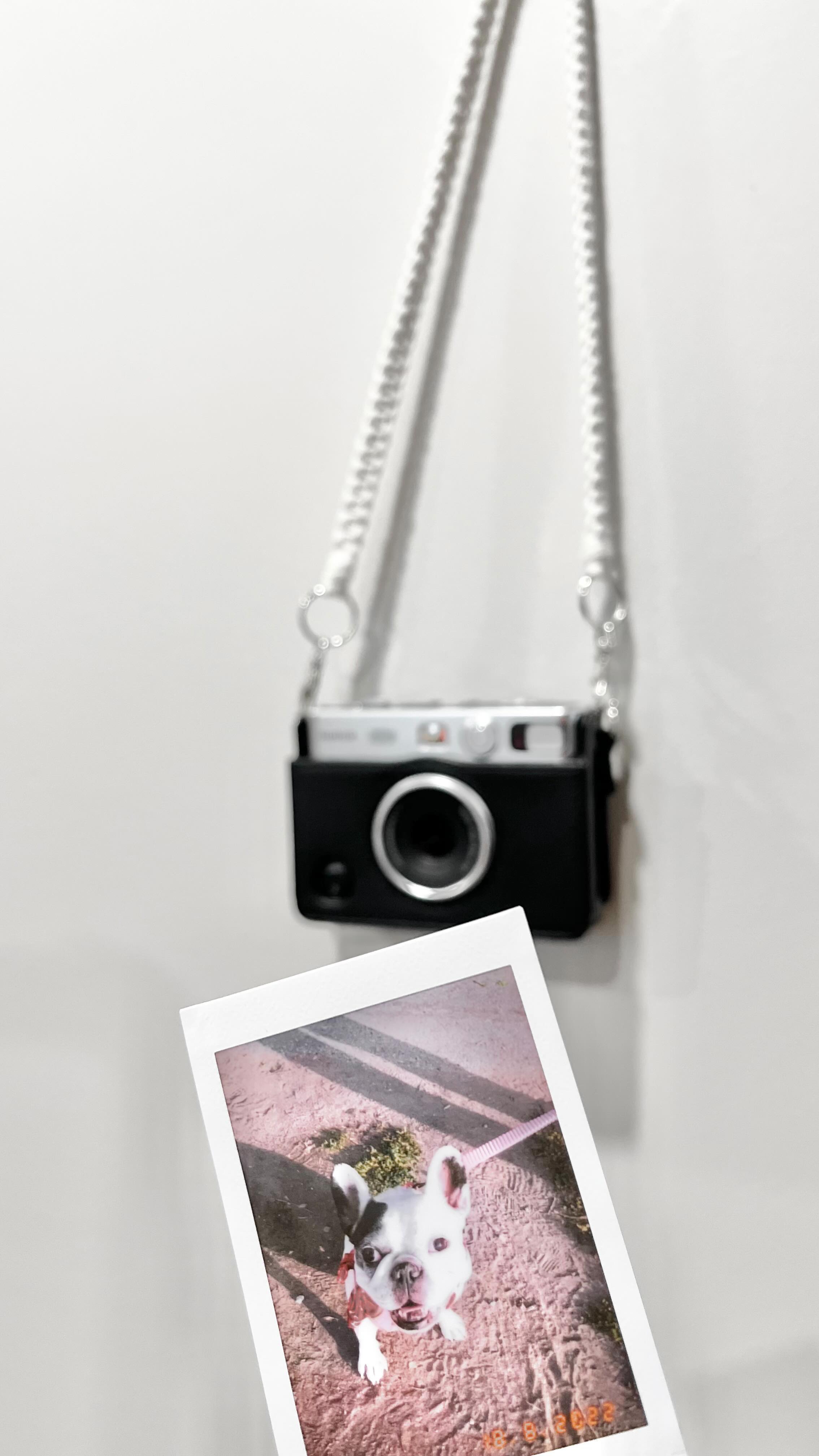 How are you carrying your favourite film 📸 these days?
* macrame strap is attached to a Fujifilm instax
#knotbyhannah #handmade #macrame #camera #strap #everyday #lifestyle #boho #bohostyle #accessory #shoplocal #toronto #canada