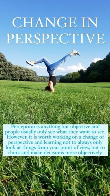 A headstand makes you see your surrounding in a complete different point of view. And this is needed in our daily life- to change the perspective and to not see everything in the same way- there is always another perspective. 💙
#yoga#mindfulness#health#yogamindfulnesshealth#yogareel#mindfulreel#meditation#headstand#headstandpractice#changeperspective#change#headstandchallenge #headstandreel#reel#motivationreel#reelsinstagram