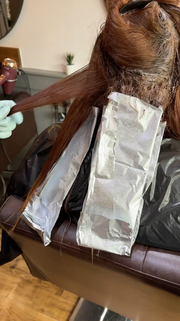 From warmth to WOW! Watch the stunning journey of transforming previous color into a soft, natural balayage. Say goodbye to the old, and hello to the new!!! #BalayageMagic #ColorTransformation #birminghamsalon #kingsnorton #stunningbab #hair #wella #ghd #schwartzkopf #love