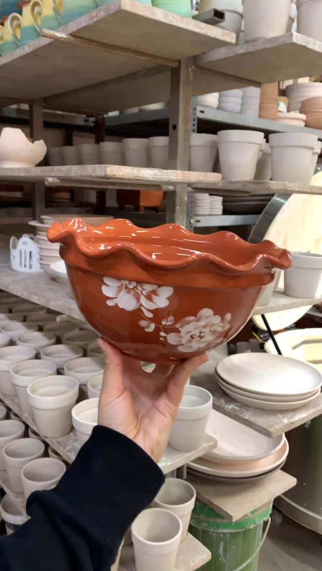 The Very First One!
The feeling of holding the very first Alaia Bowls will never fade! Handmade out of red clay, designed by yours truly and produced by artisans in Athens, Greece.
🛒 DM to Inquire & Shop!
📧 & Sign Up through the link in bio and be the 1st to get all what’s coming including offers, recipes and so much more!
#HouseOfFenia #HOF #Ceramics #HandmadeCeramics #MadeInAthena #MadeInGreece #Athens #Greece #RedClay #HandmadeCeramics #FlowerDesign #CeramicStudio