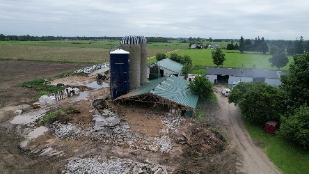 It's dynamite time!!!
#dynamite #silodemo #Silo #Klompsinc #demolition #crushing #concretecrushing #pulverize #breaker #blowup #lookout