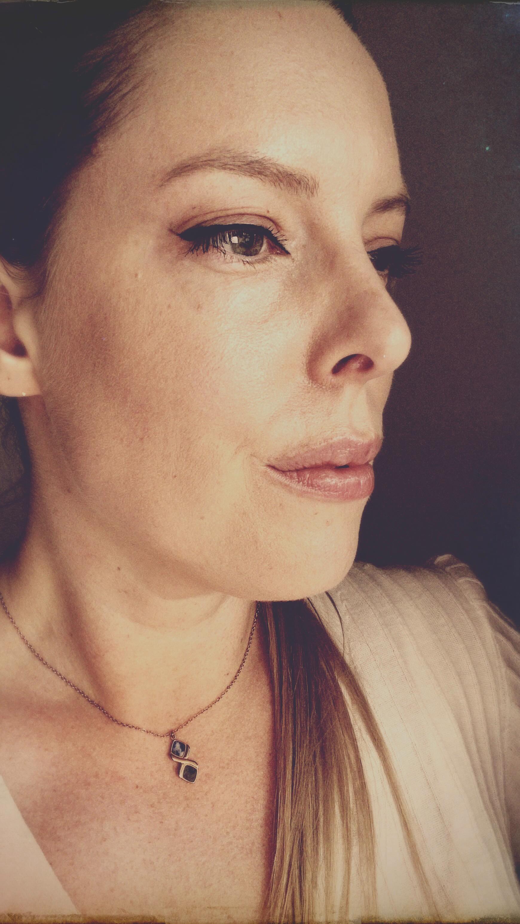 Retour sur cette belle année 2022, chargée en émotion et remplie de magnifiques rencontres toutes les unes plus belles que les autres.
J’ai appris à vous connaître, à vous observer, à raconter votre histoire à travers ces images que j’aime tant créer à vos côtés.
La photographie documentaire est magique pour moi, en restant silencieuse et en écoutant vos émotions, le flux du mouvement devant moi est juste incroyable.
Merci de la confiance et de la force que vous me donnez qui me permet de vivre de ma passion.
2023 Here I come !!!!!
#gratidão #gratful #gratitude #merci #photographe #welcome2023 #blessed