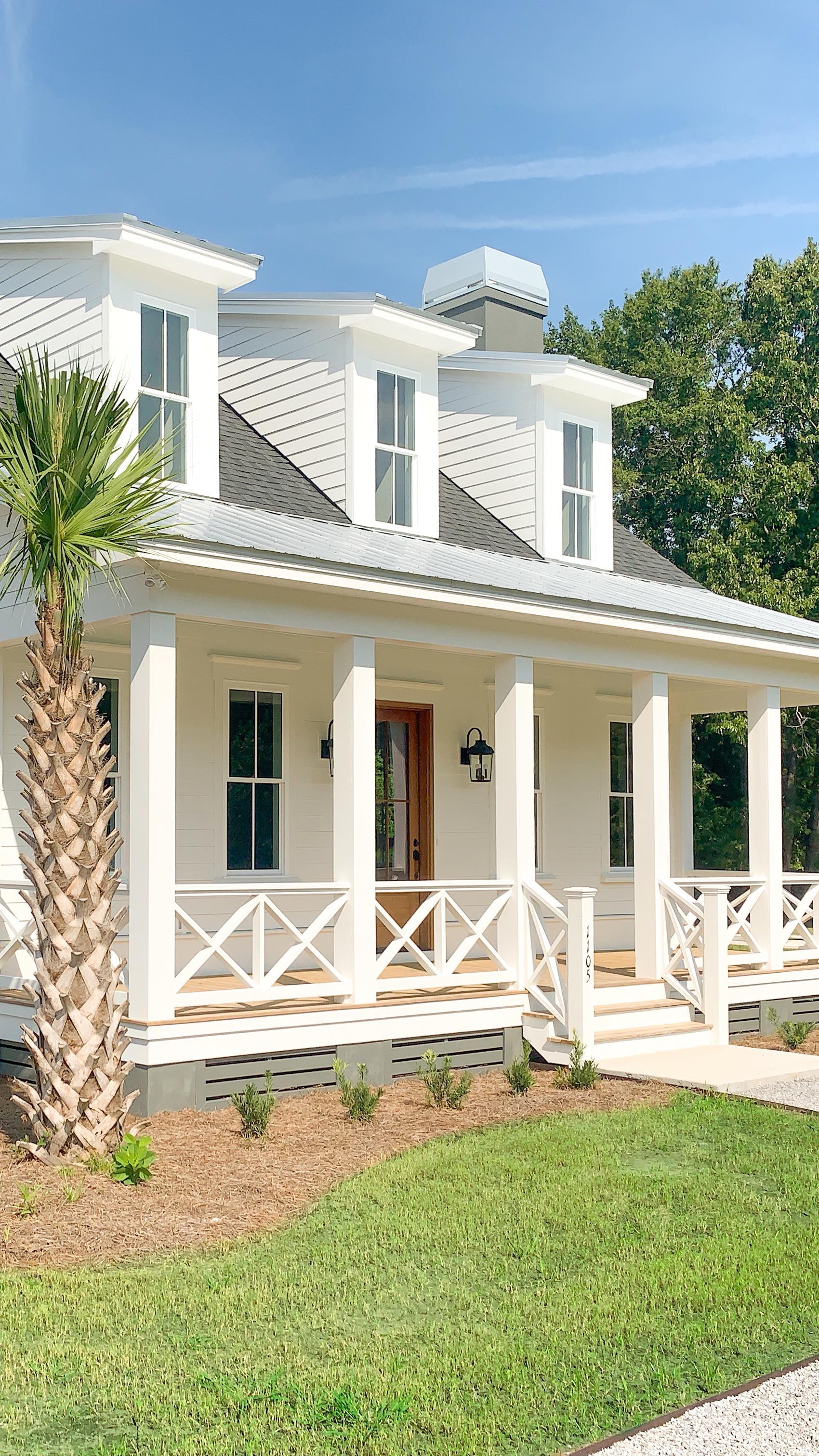 $83,385.00
This is the projected potential growth in household wealth over the next 5 years based solely on increased home equity if you purchased a $400K home in January 2024.
Each quarter, Fannie Mae releases the Home Price Expectations Survey. It asks over one hundred economists, real estate experts, and investment and market strategists what they forecast for home prices over the next five years. In the latest release, experts are projecting home prices will continue to rise through at least 2028.
#homeprices #buyingahome #projectedgrowth #charlestonrealestate