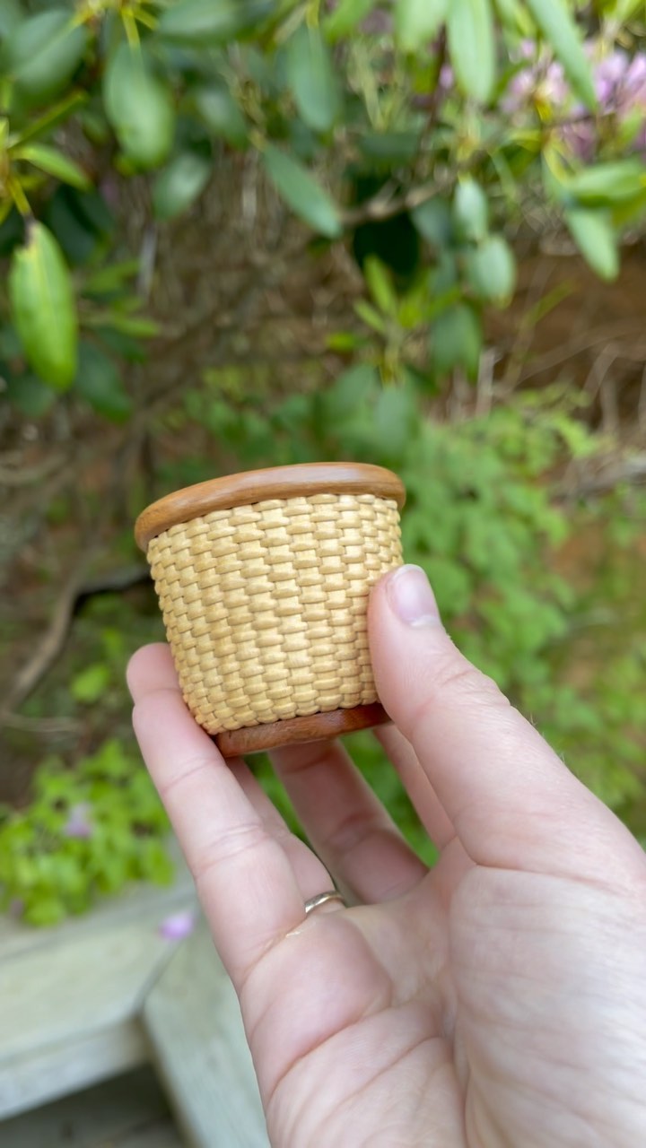 How long does it take? Make a tiny basket with me!