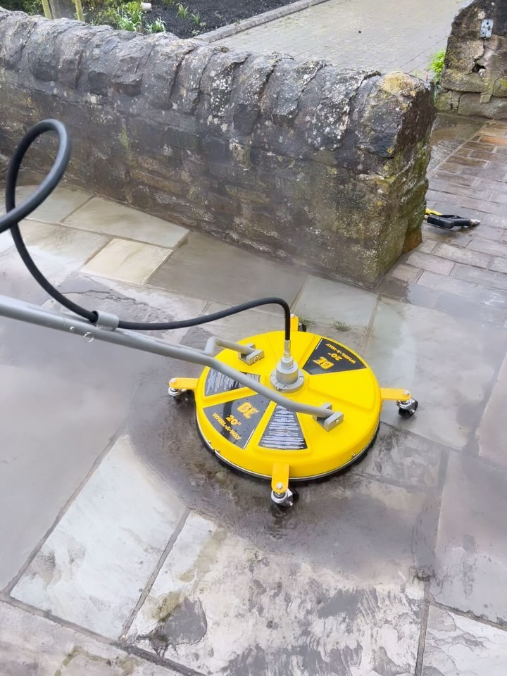 There’s always something to fill a rainy day with!! We put our new toy to use this week and what fantastic results !!
#pressurewashing
#jetwasher
#gardenmaintenance
#gardenmakeover
#gardendesign
#gardeninspiration