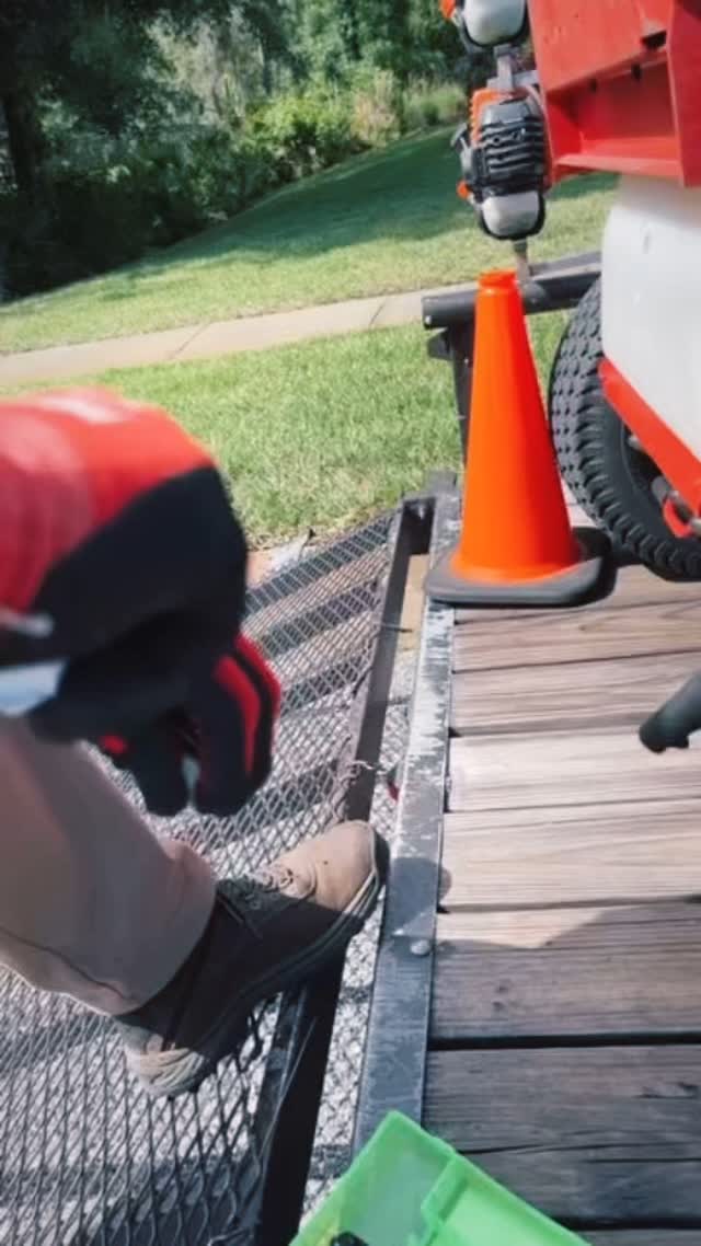 🛞🧑🏻🌾
#lawncare#lawncareservice#lawncareservices#lawnmowing#lawnmaintenance#orlandofl#orlandoflorida