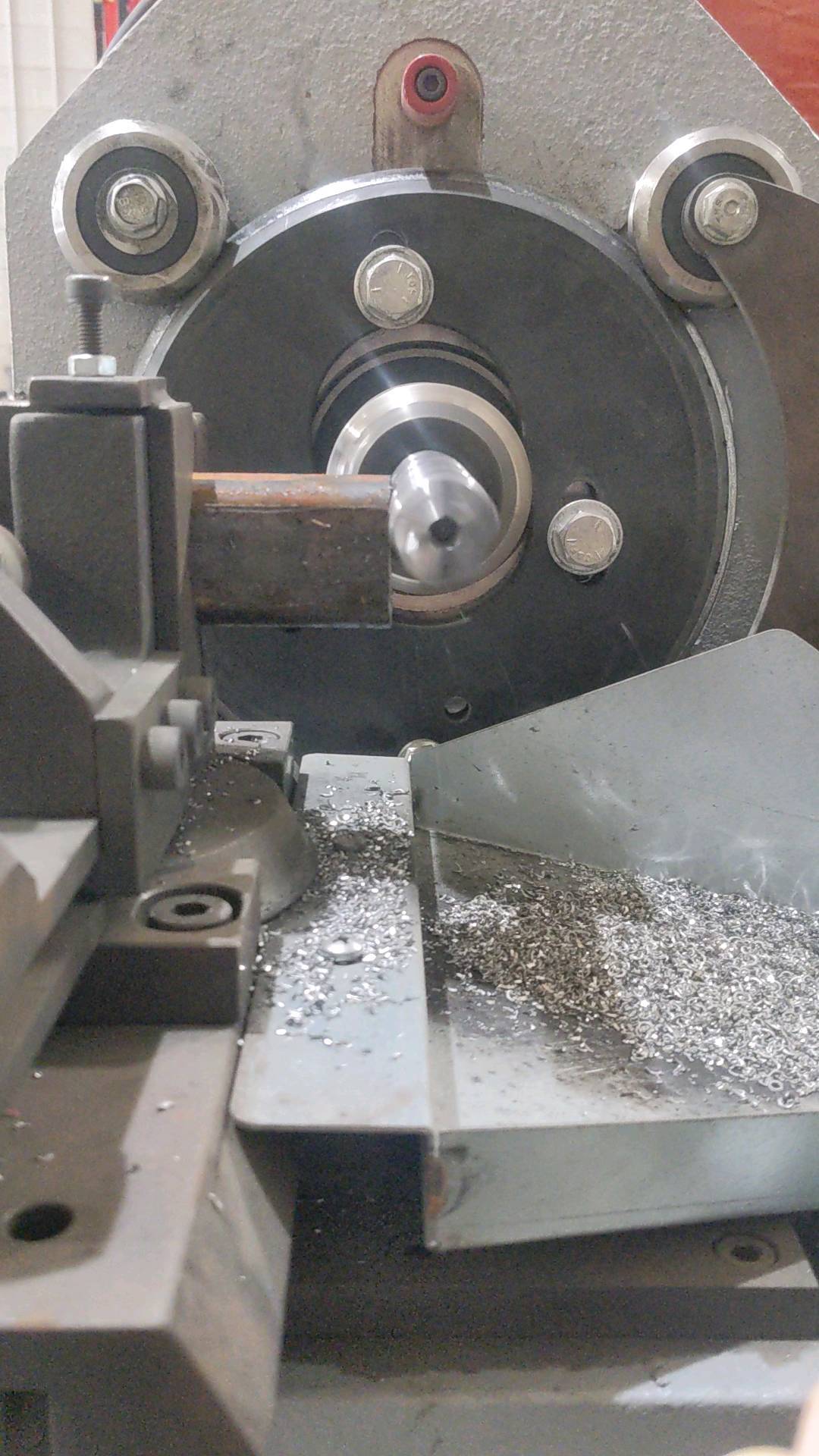 Notching some HSS 1-1/2" x 1-1/2" x 3/16" square tubing on the Bailiegh TN-800 tube notcher today.
#metalfabrication #customfabrication #welder #weldtube #weldlife #metalwork #fabrication #fabricator #nh #603